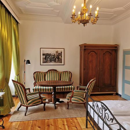 Altstadt Palais Веймар Экстерьер фото